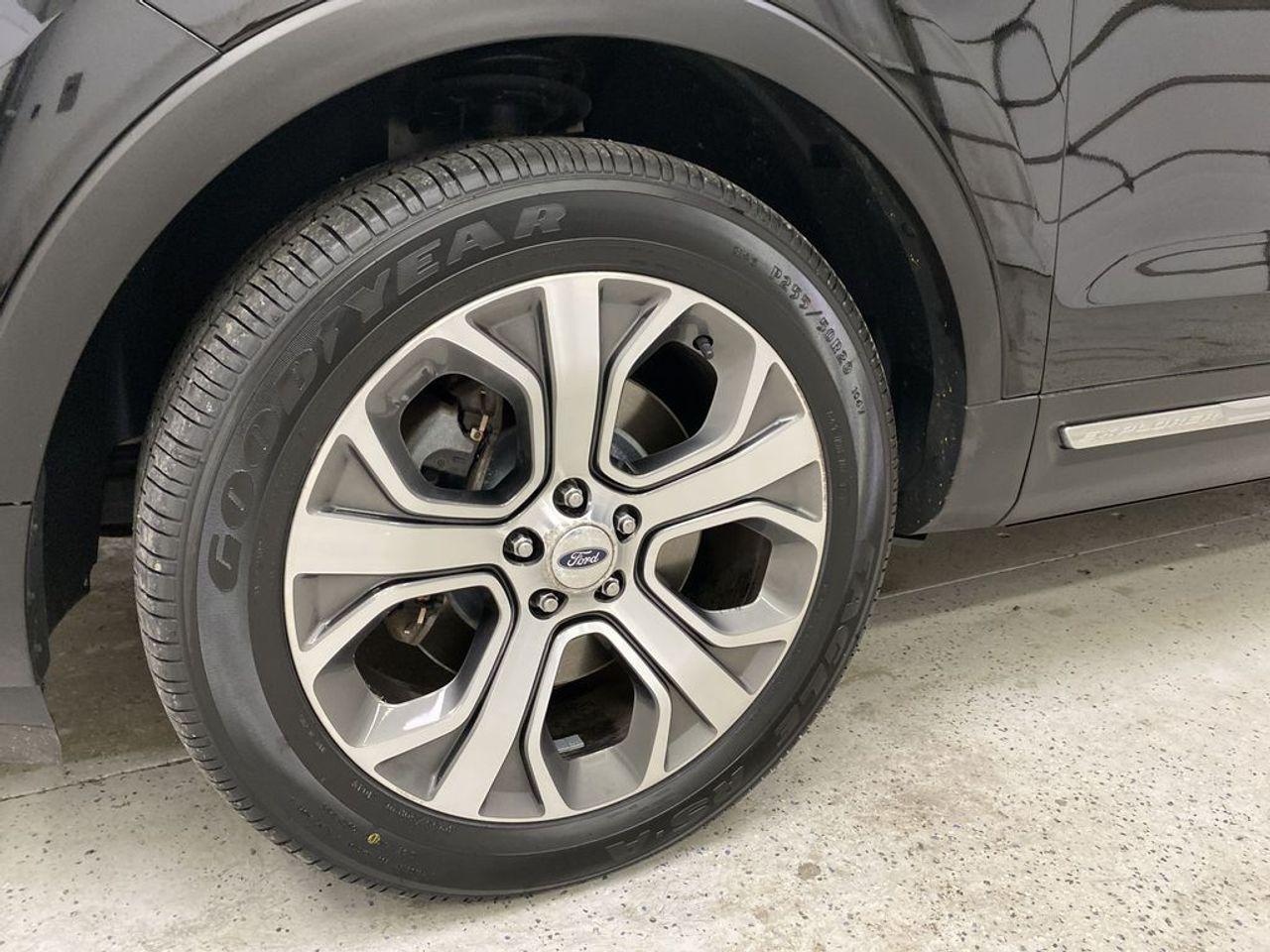 2018 Ford Explorer Platinum-2