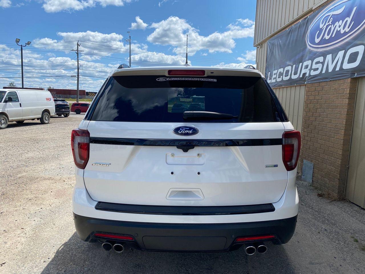 2018 Ford Explorer Sport-3