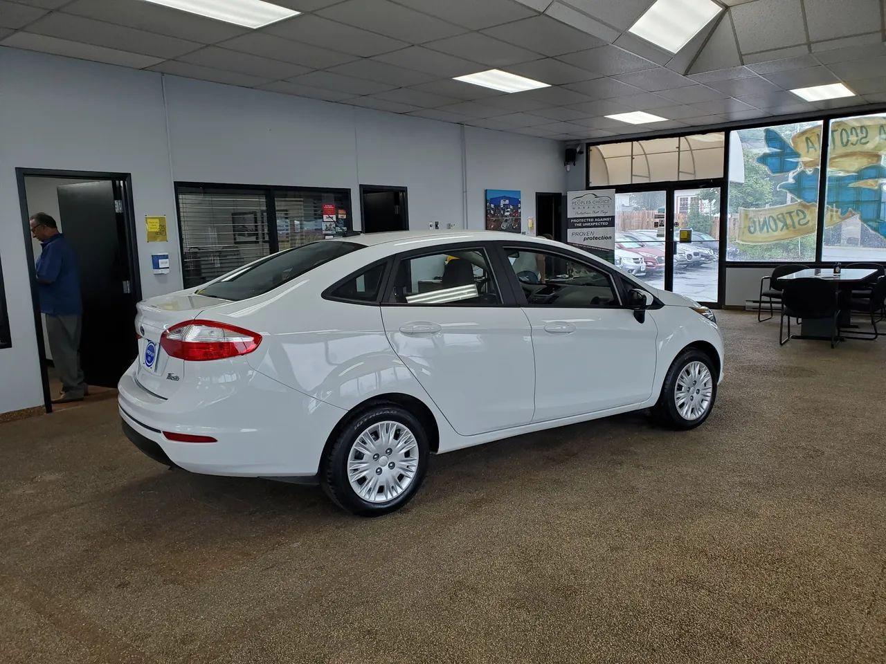2018 Ford Fiesta S-4