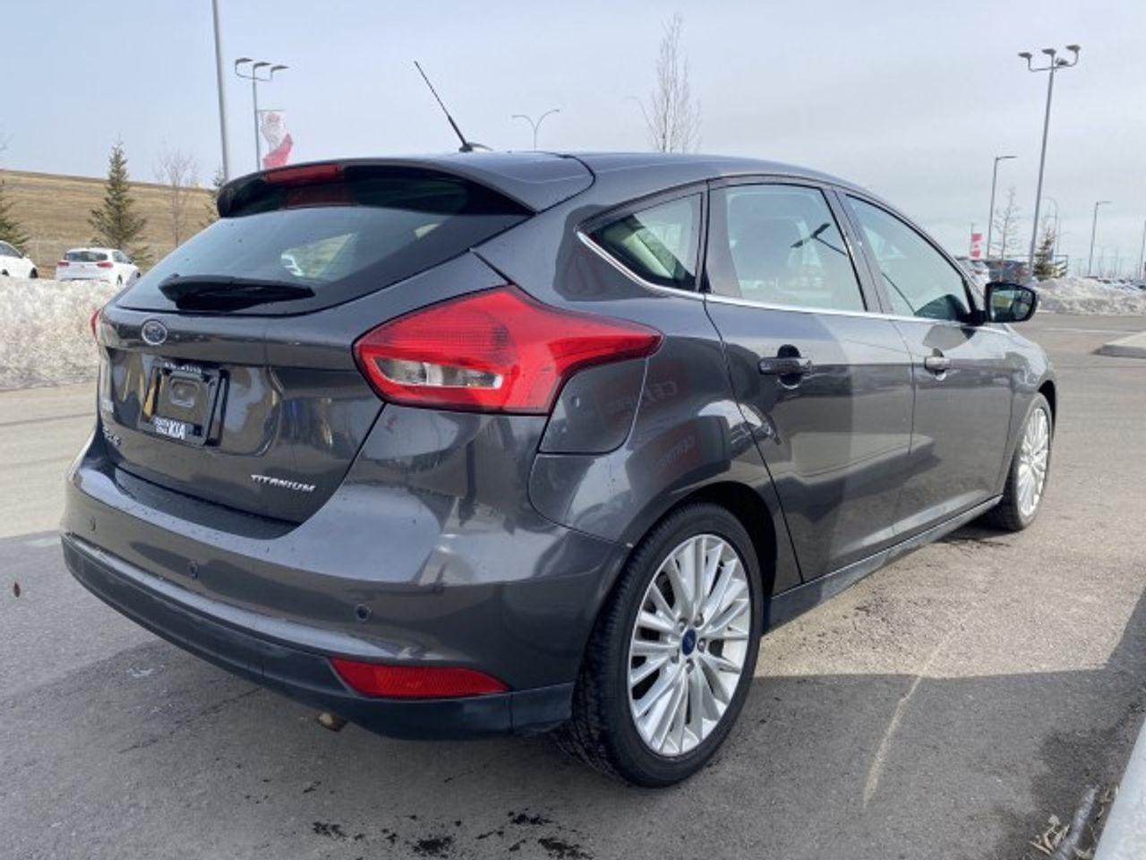 2018 Ford Focus Titanium-3