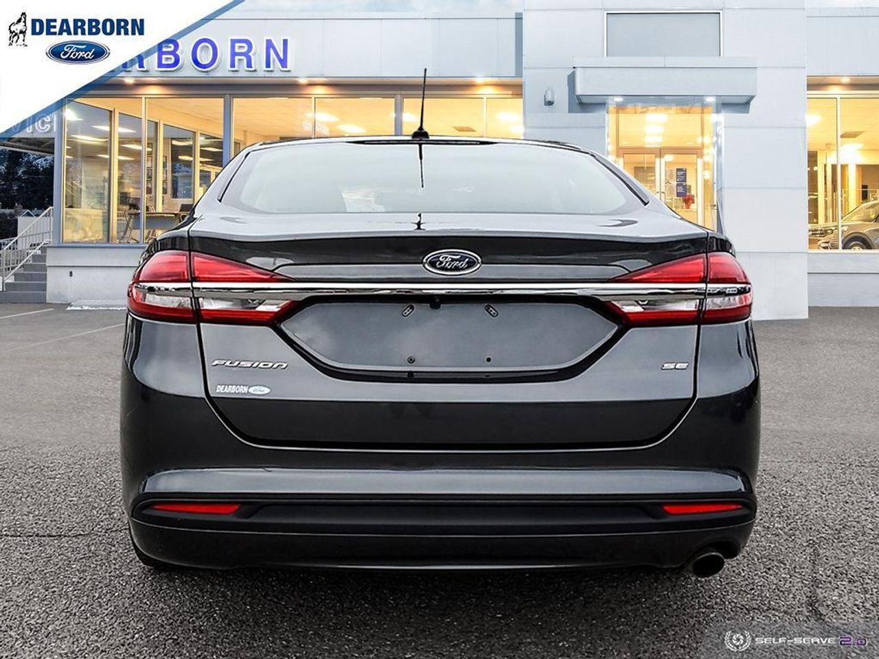 2018 Ford Fusion SE-4