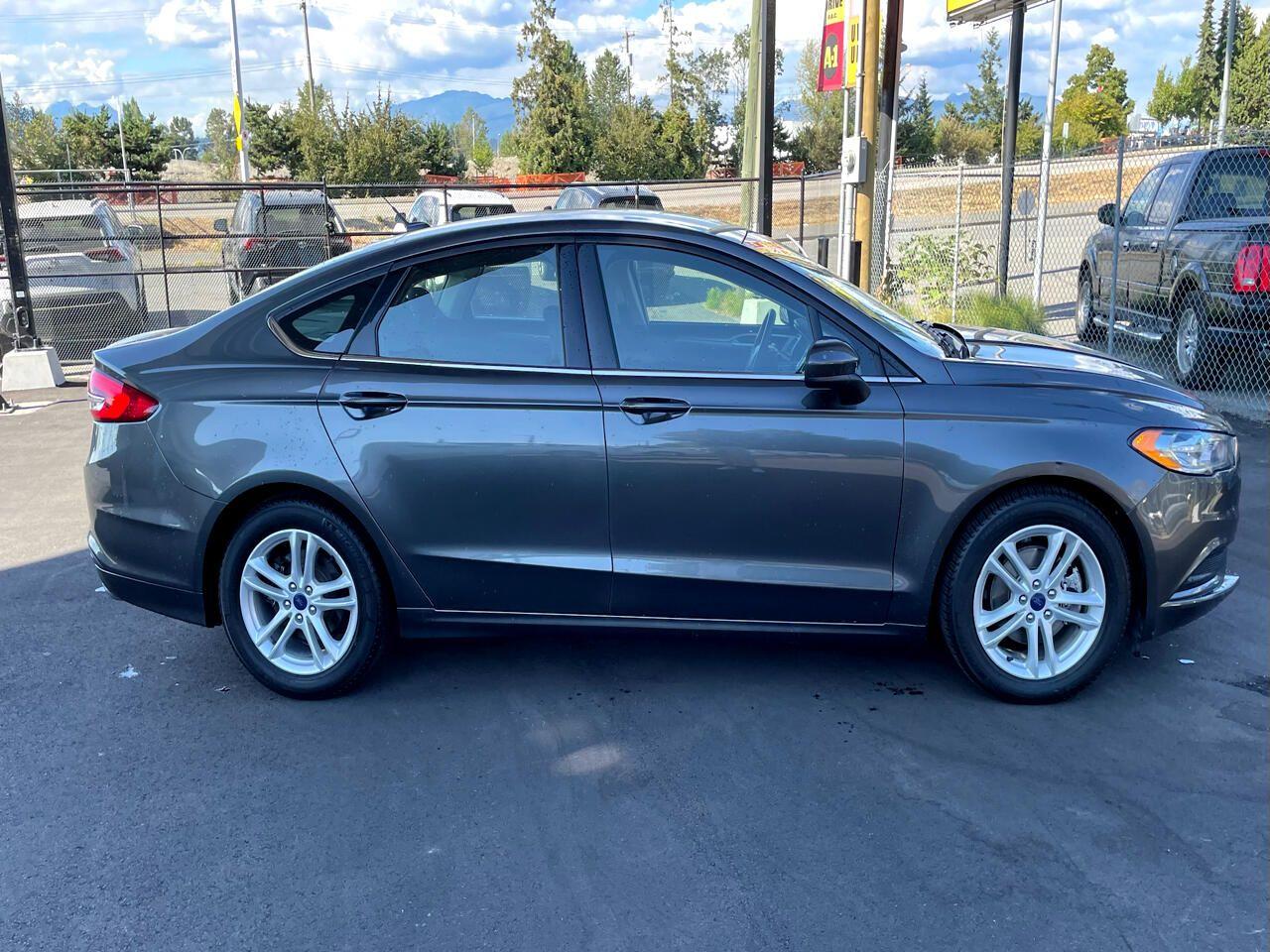 2018 Ford Fusion SE-4