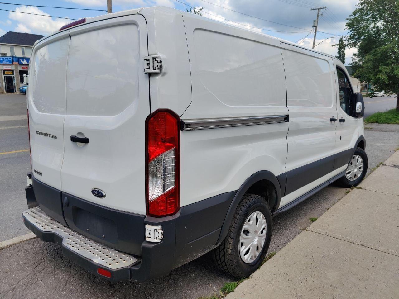 2018 Ford Transit SEL-4