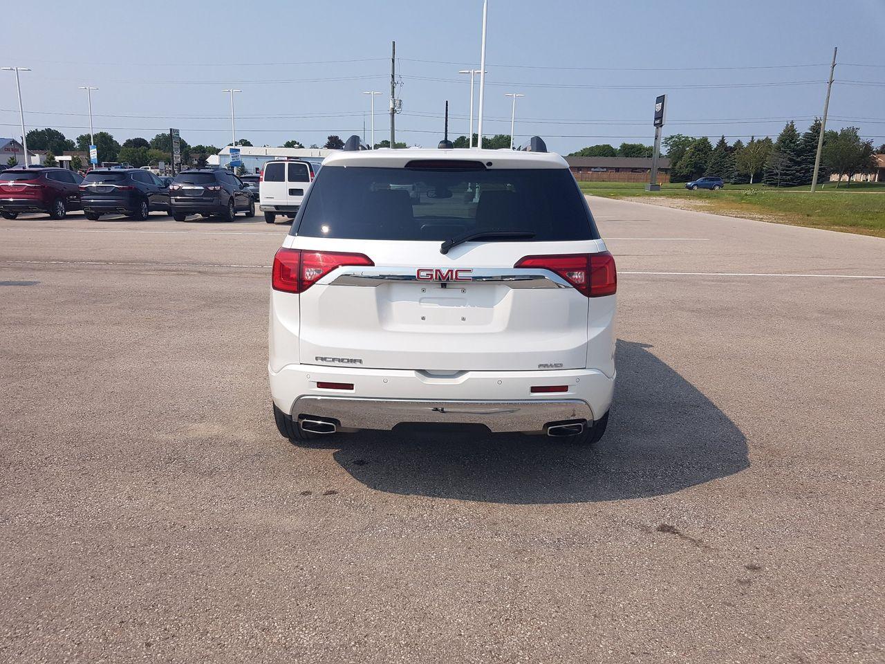 2018 GMC Acadia Denali-3