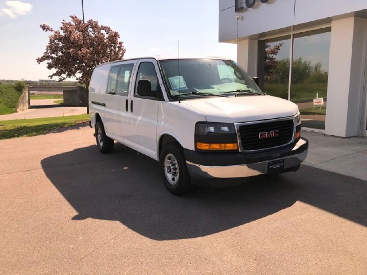 2018 GMC Savana G2500-1