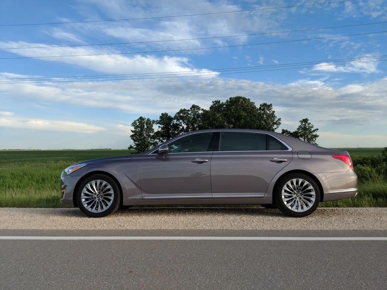 2018 Genesis G90 -2