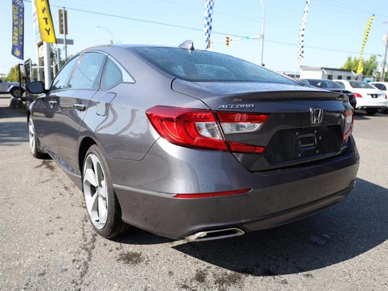 2018 Honda Accord Touring 10A-2