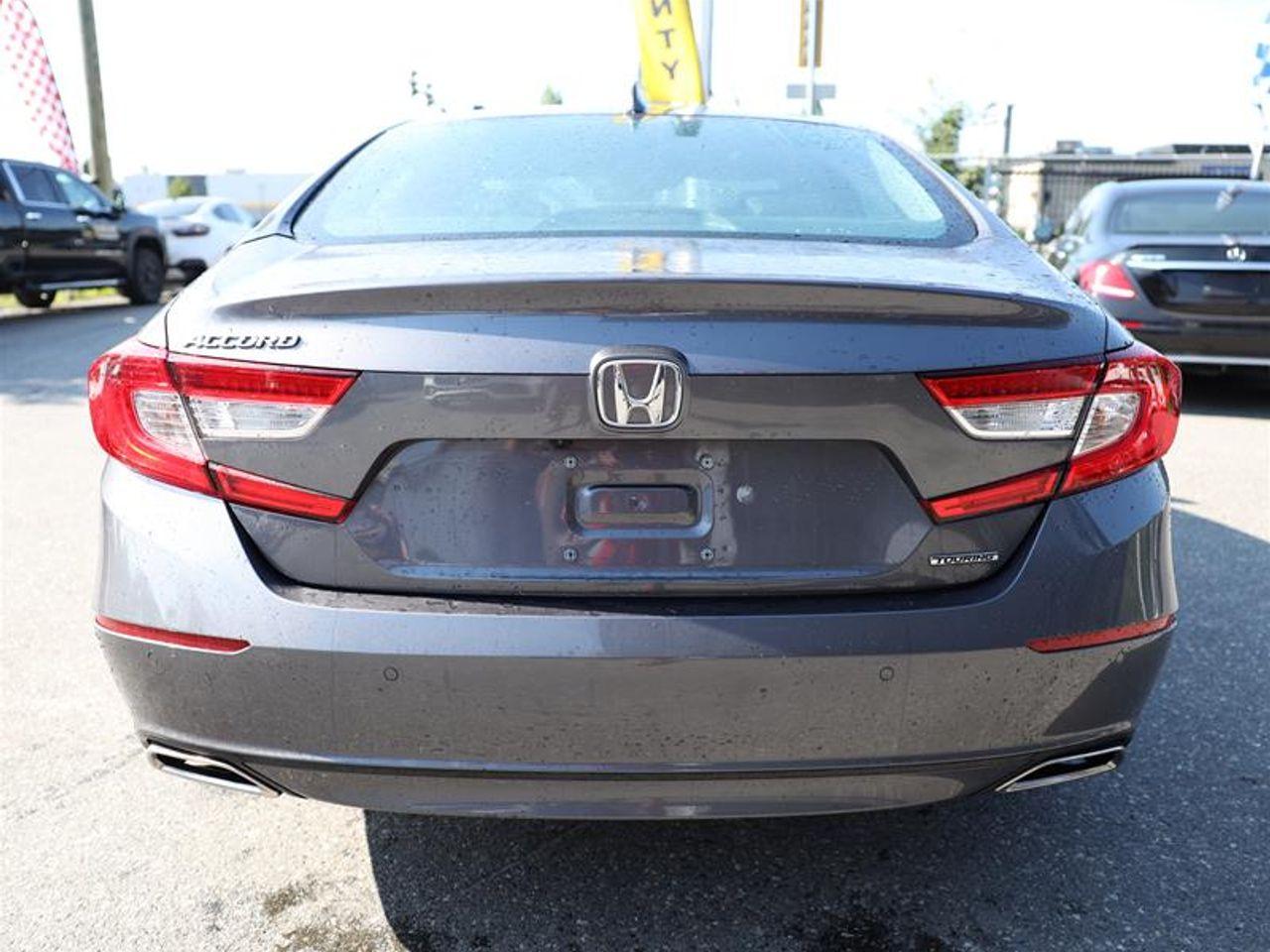 2018 Honda Accord Touring 10A-3