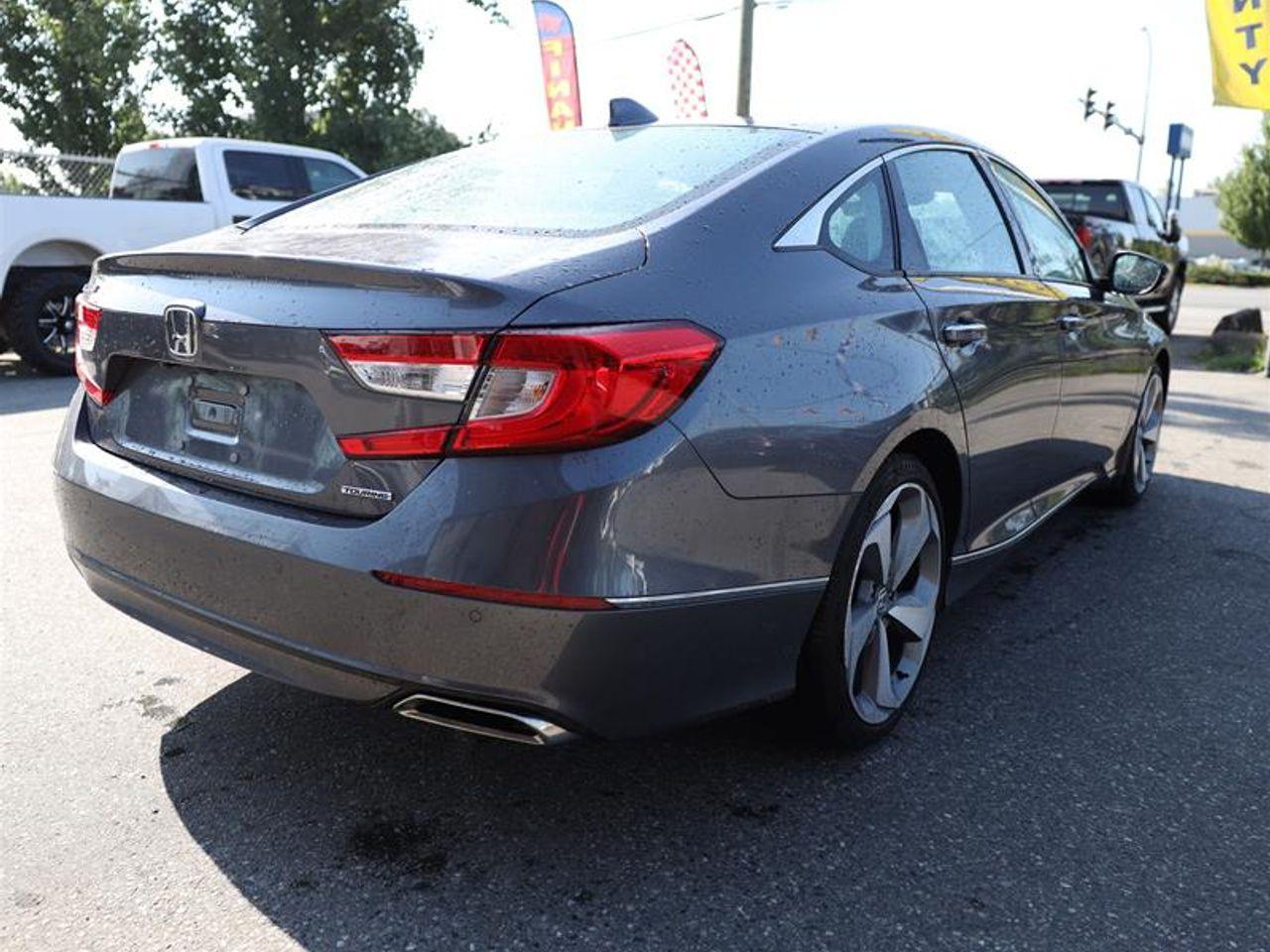 2018 Honda Accord Touring 10A-4