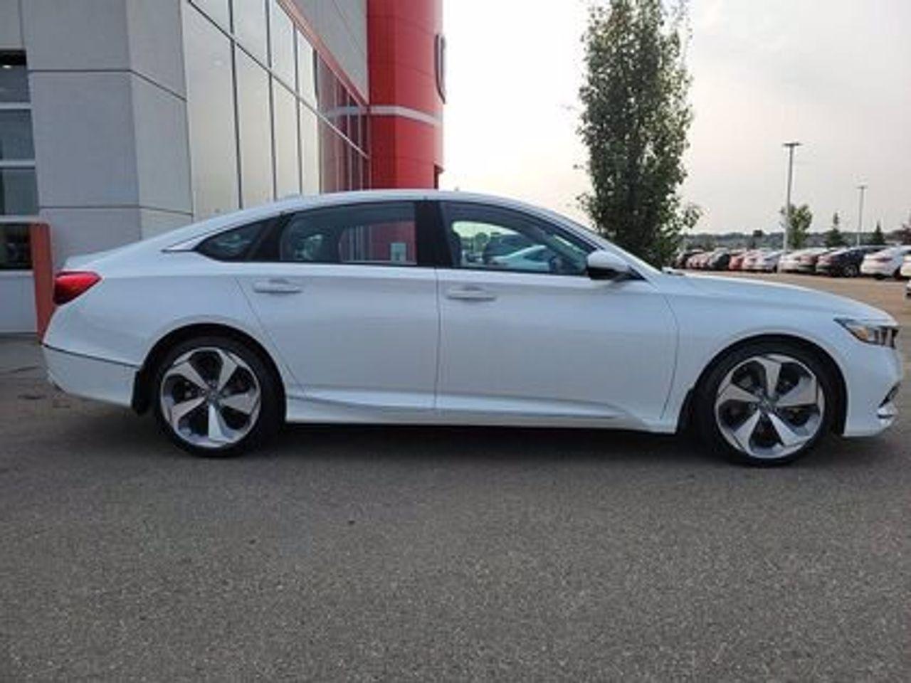2018 Honda Accord Touring-3
