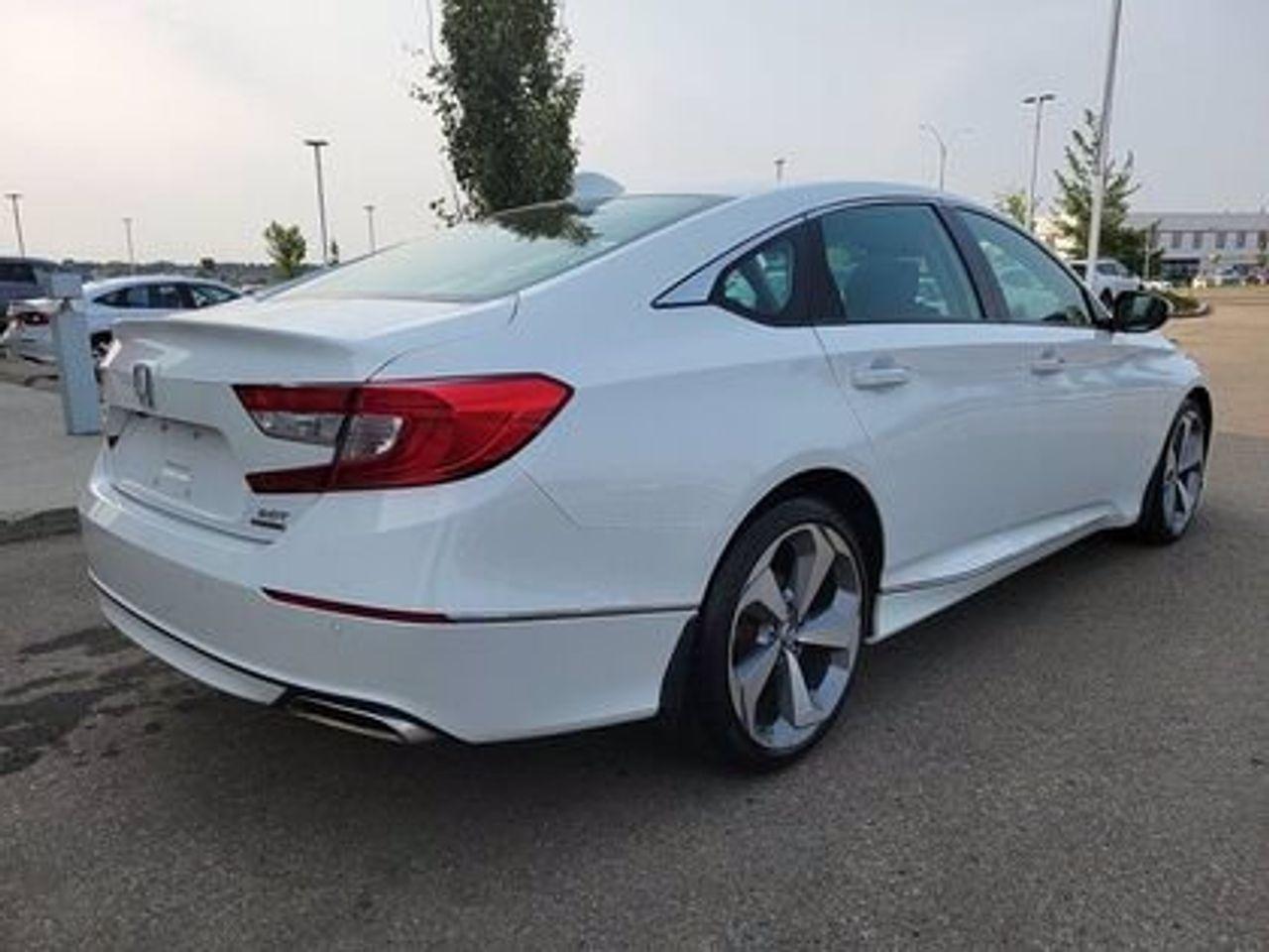 2018 Honda Accord Touring-4