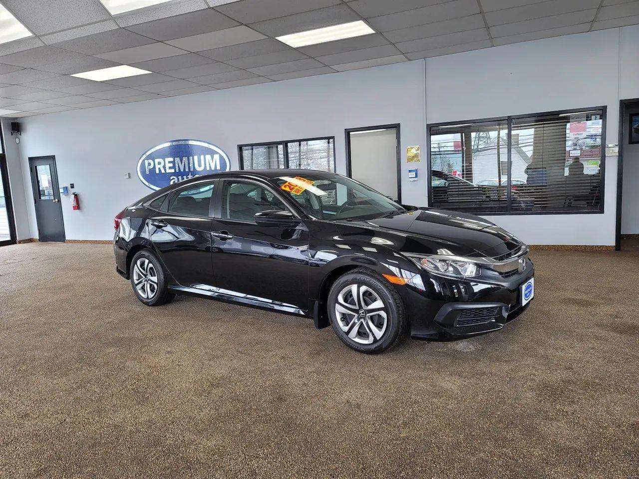 2018 Honda Civic LX-4