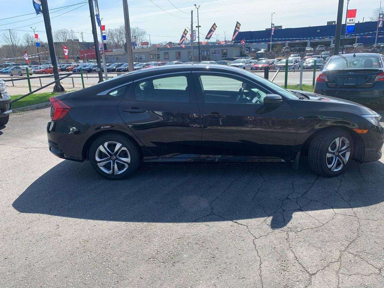 2018 Honda Civic LX-4