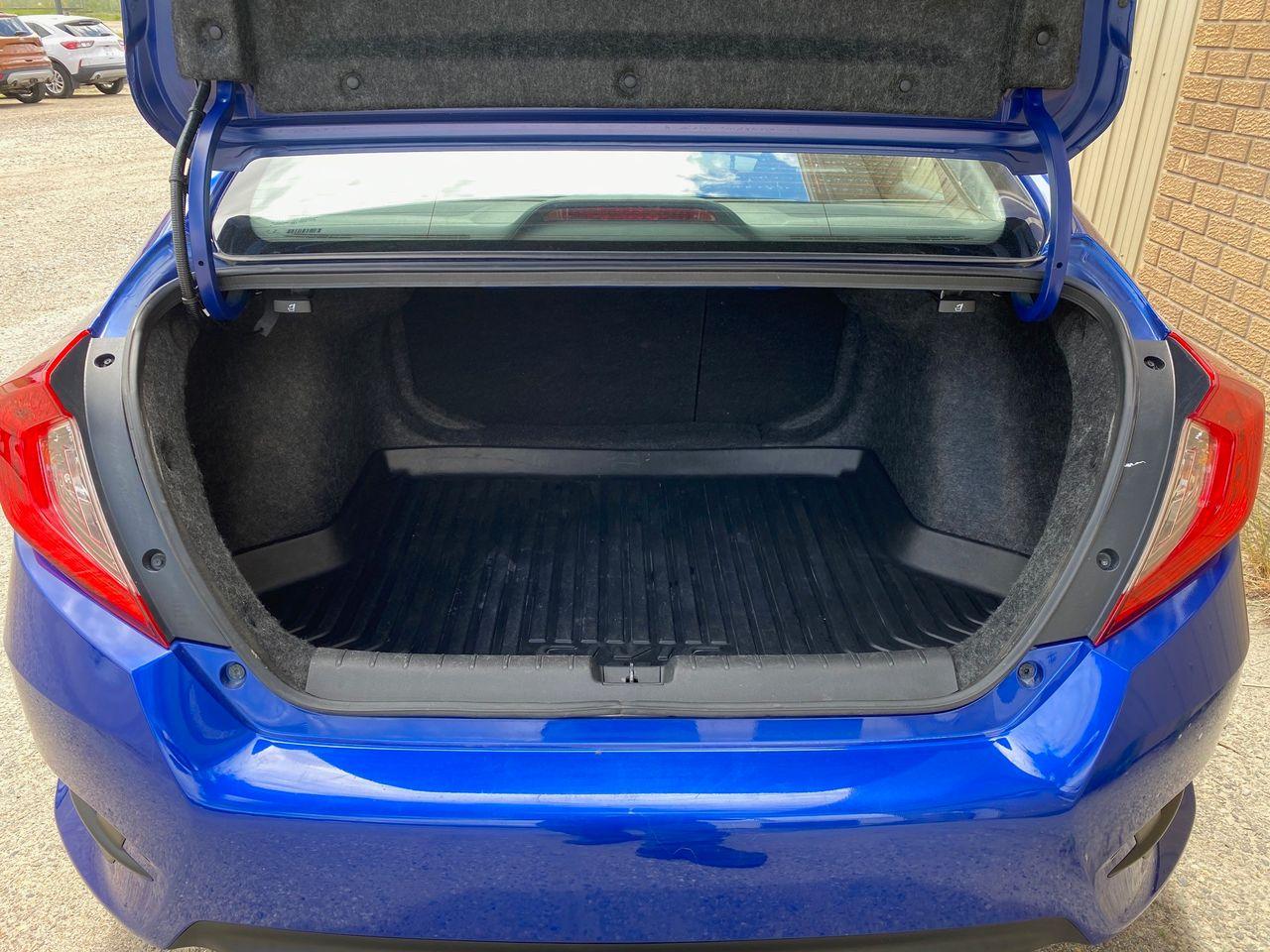 2018 Honda Civic LX-4