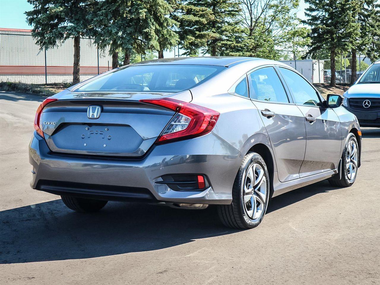 2018 Honda Civic LX-4