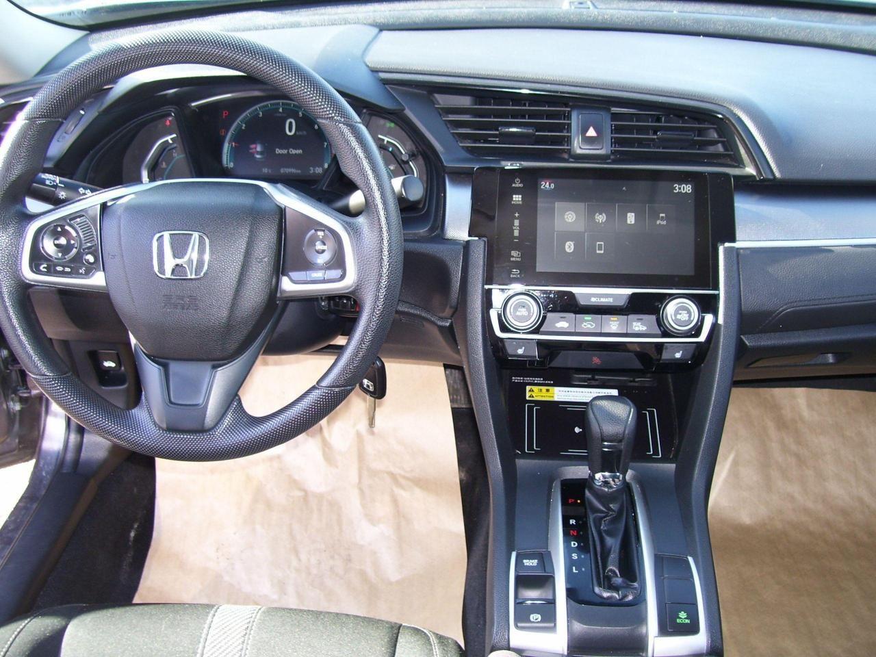 2018 Honda Civic LX-4