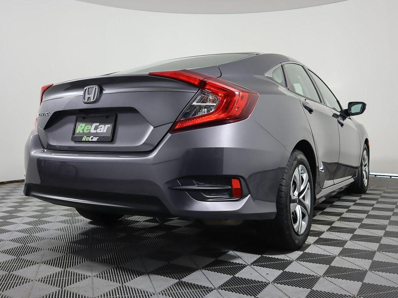 2018 Honda Civic LX-4
