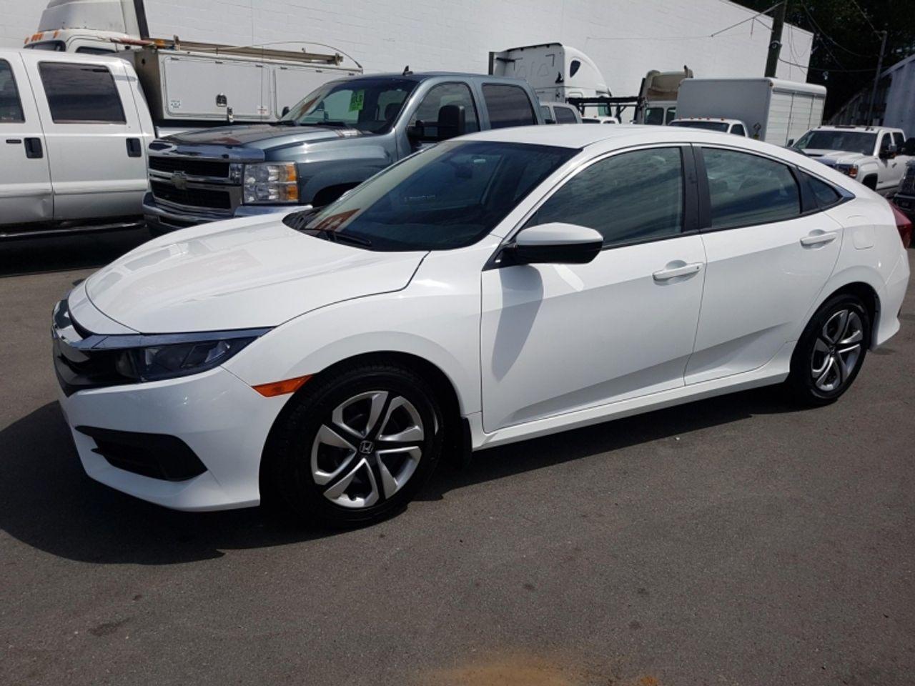 2018 Honda Civic LX-4