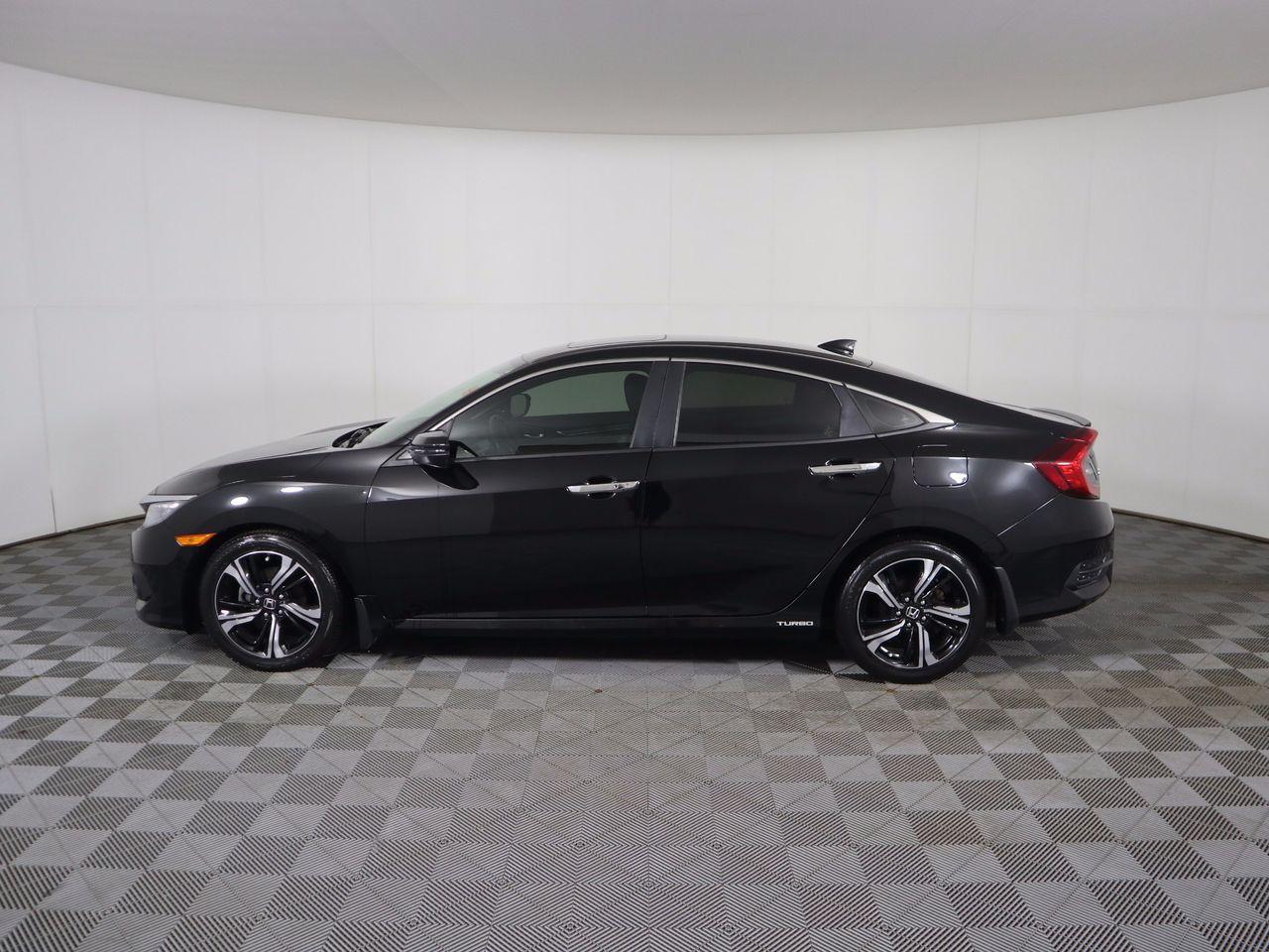 2018 Honda Civic Touring-3