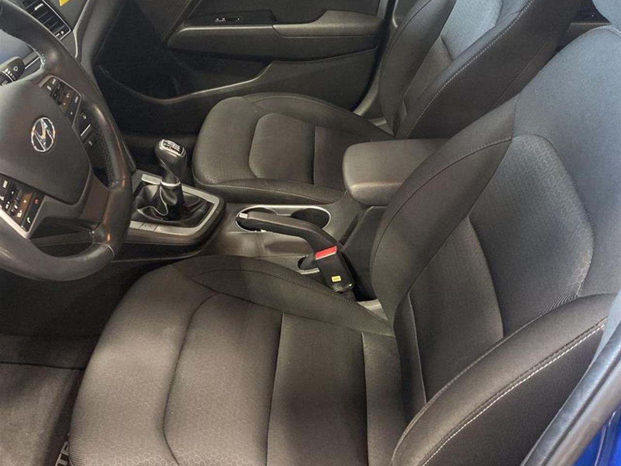 2018 Hyundai Elantra L-4