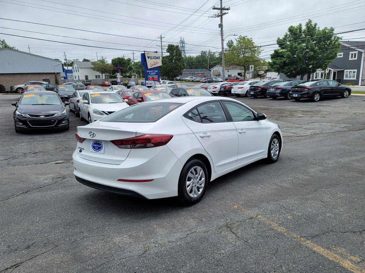 2018 Hyundai Elantra LE-4