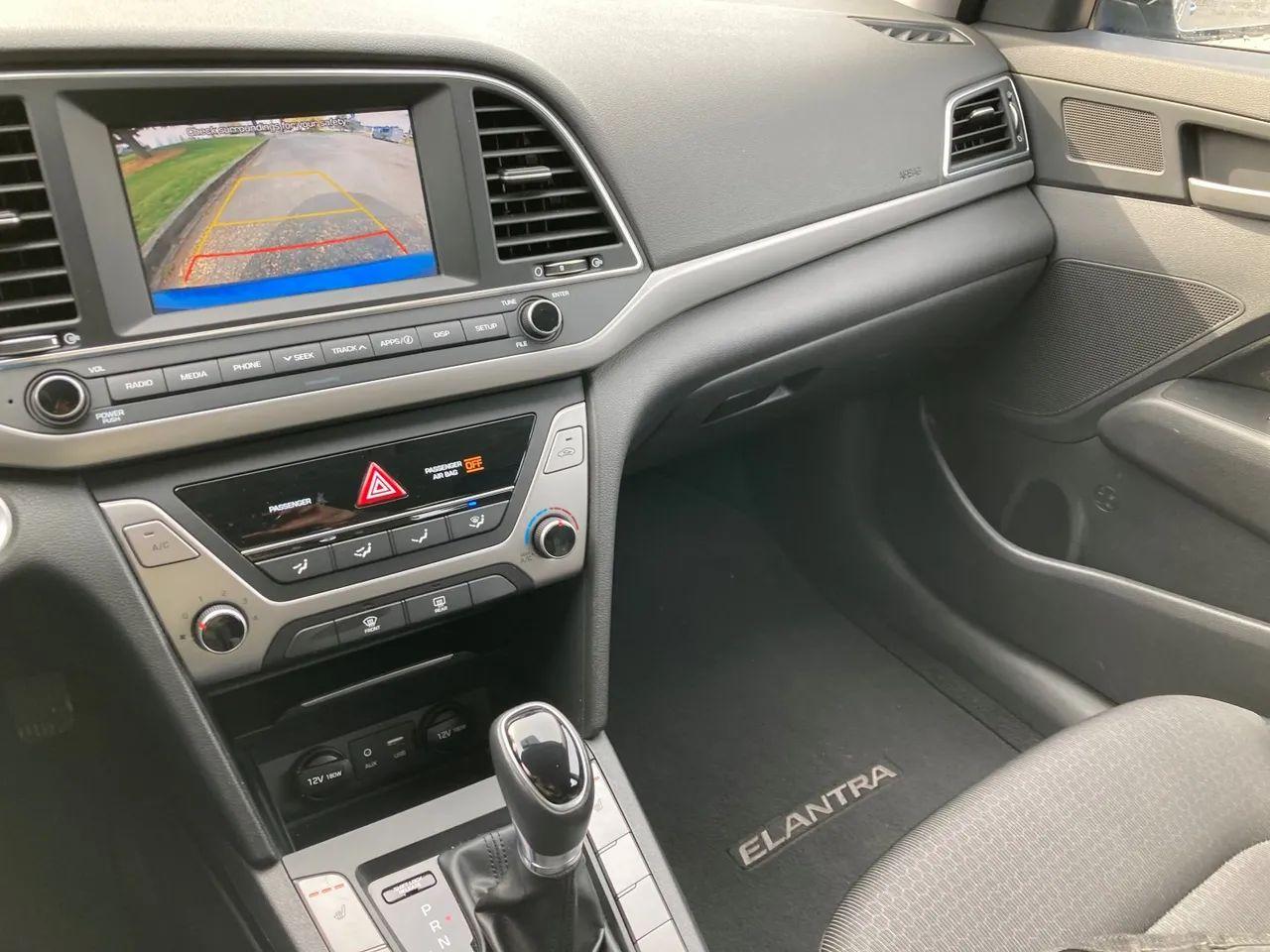 2018 Hyundai Elantra SE-4