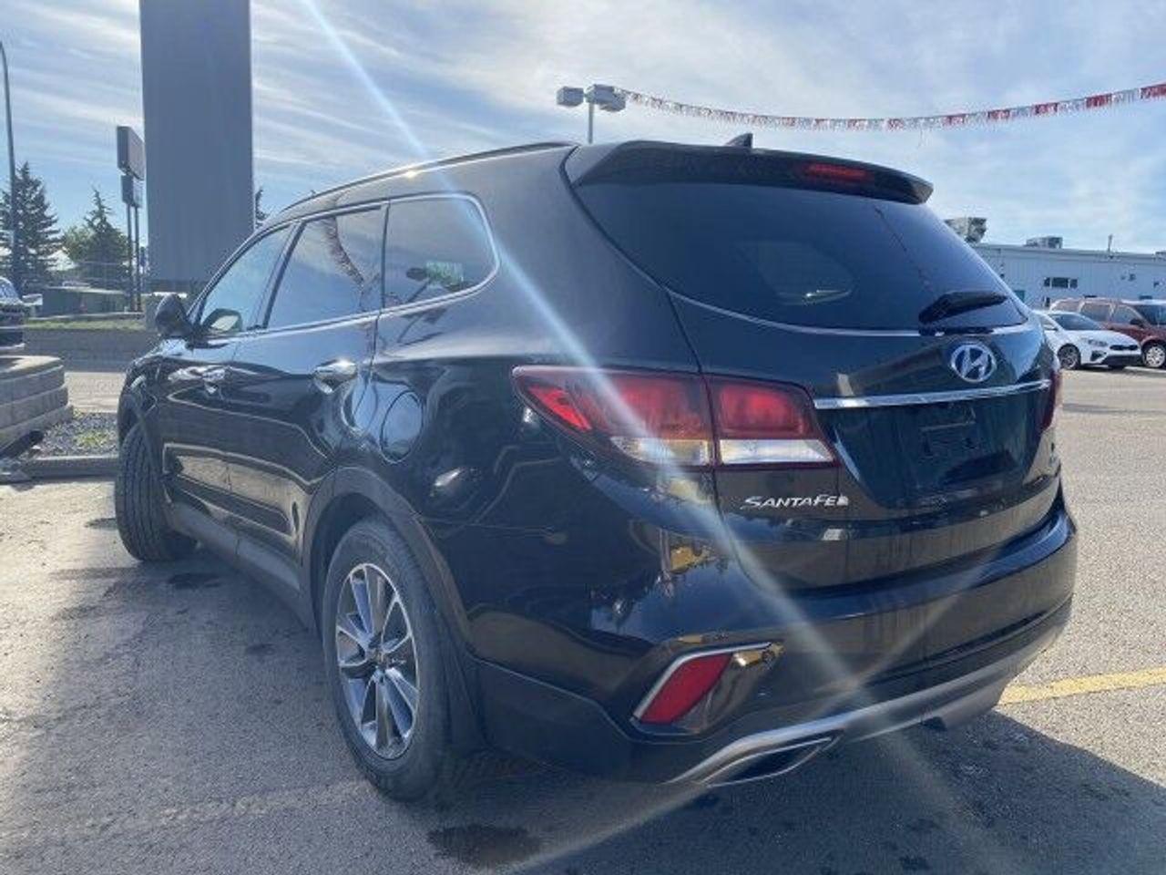 2018 Hyundai Santa Fe -2