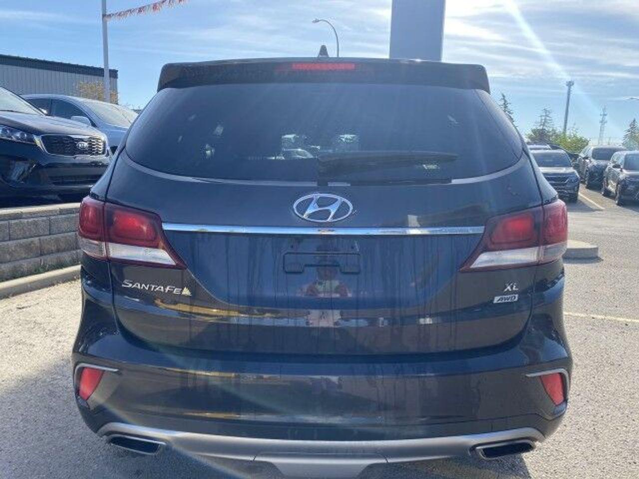2018 Hyundai Santa Fe -3
