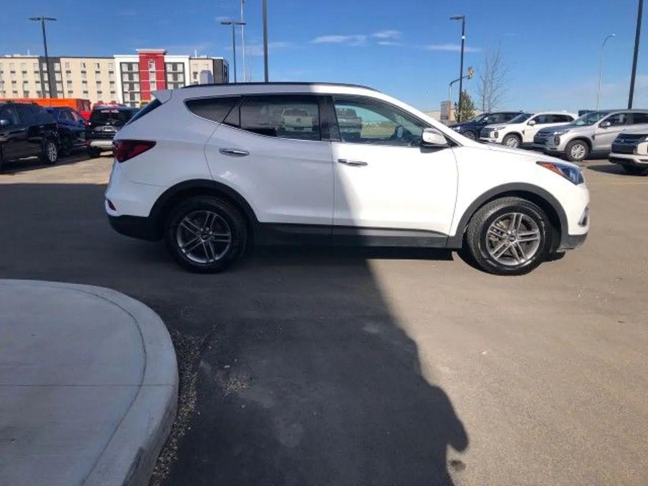 2018 Hyundai Santa Fe SE-3