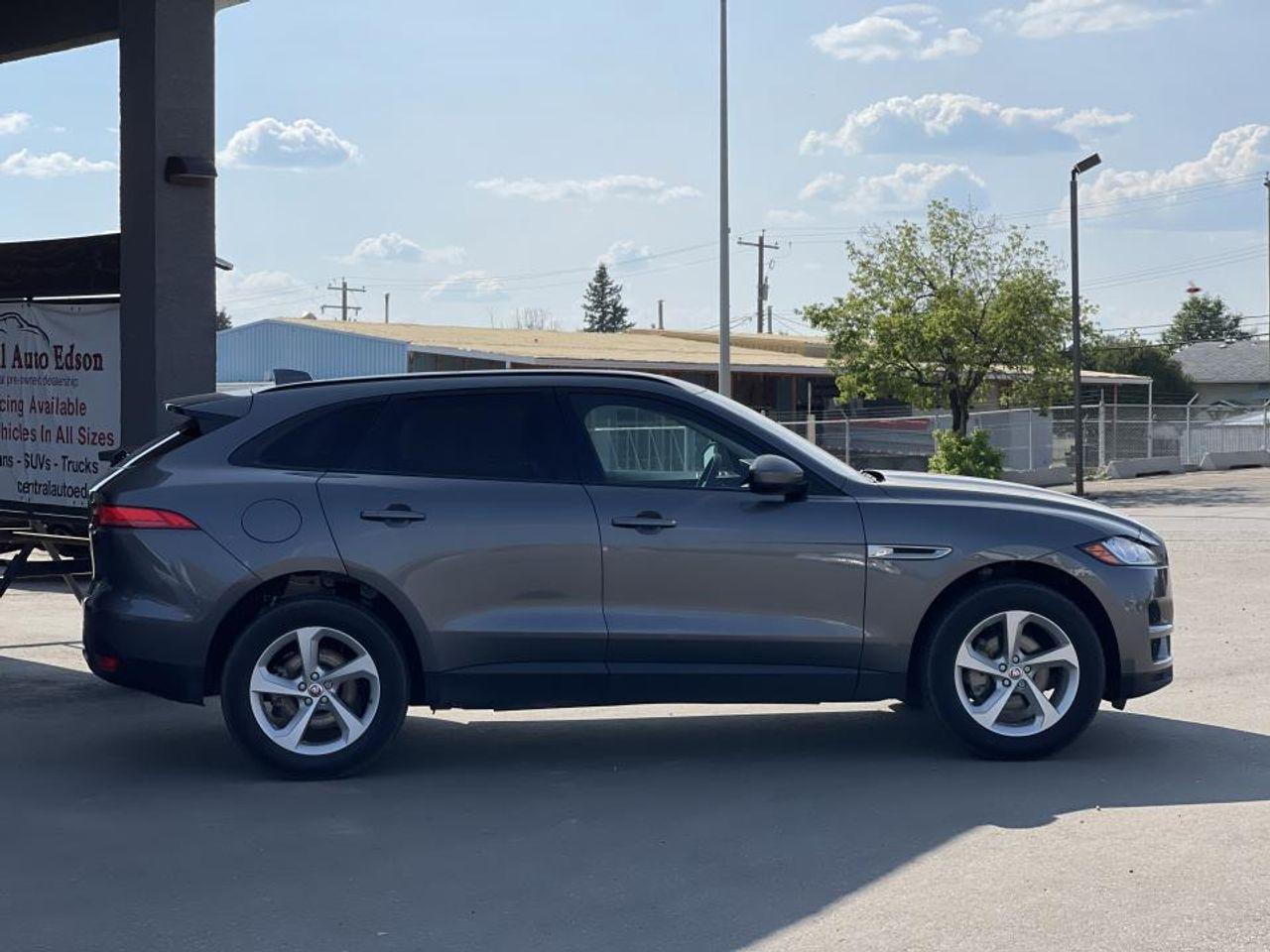 2018 Jaguar F-Pace 25t Premium-3