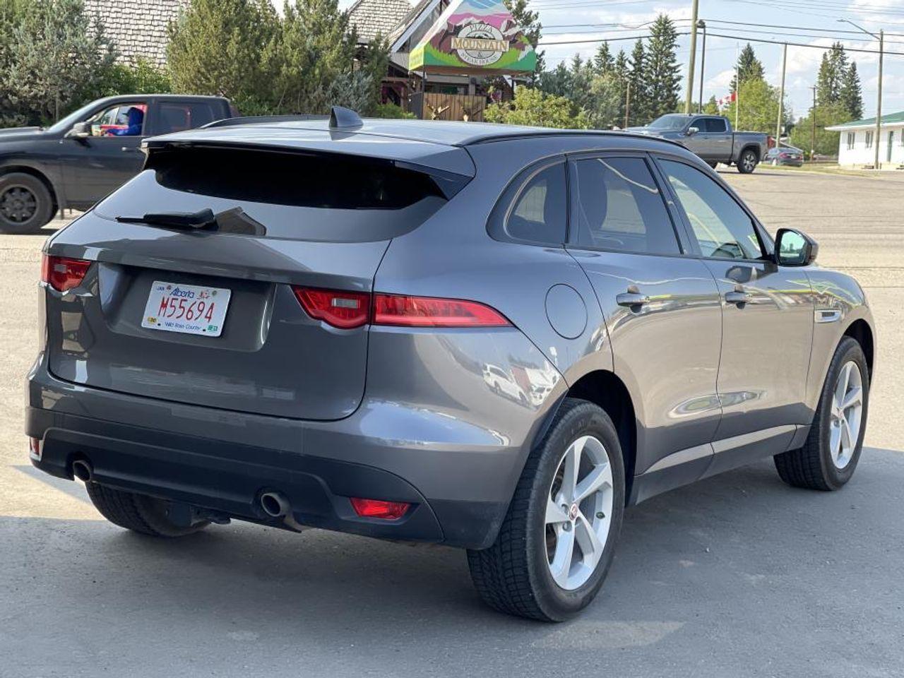 2018 Jaguar F-Pace 25t Premium-4