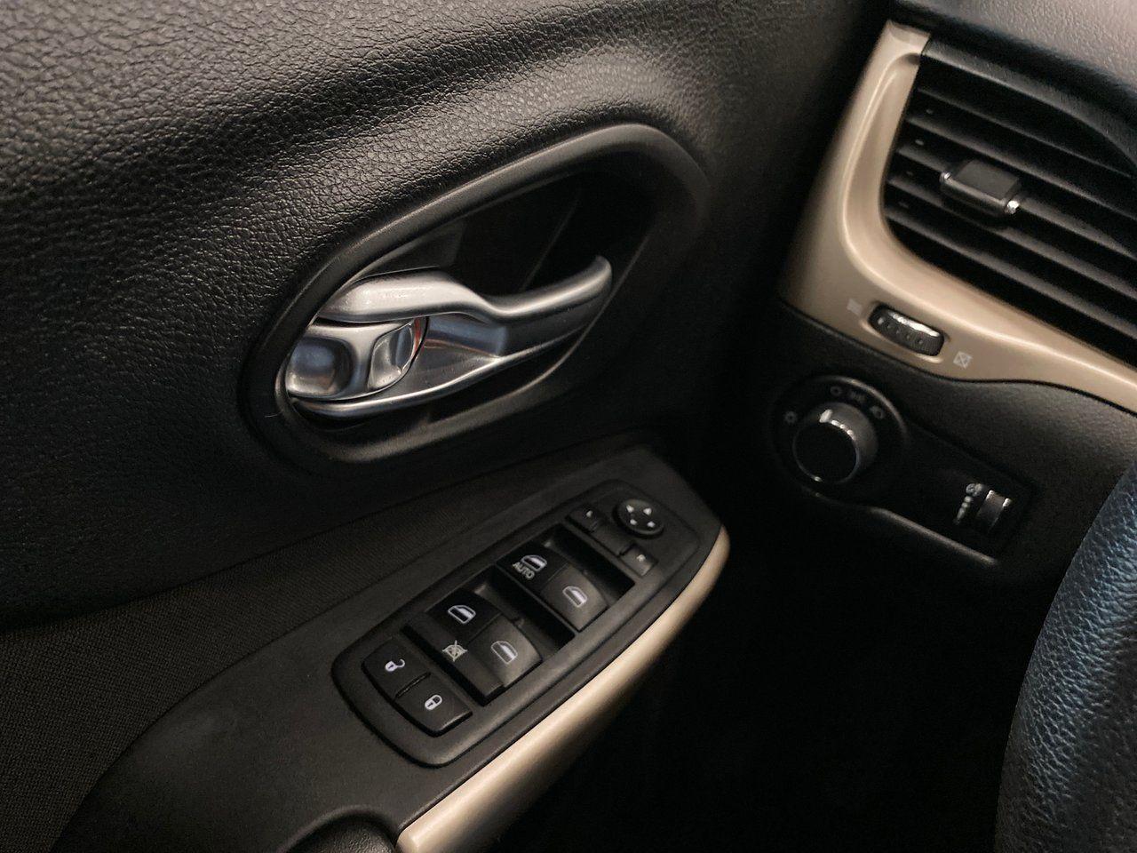 2018 Jeep Cherokee -3