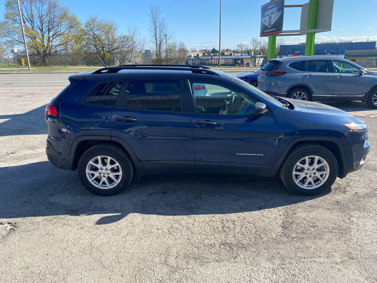 2018 Jeep Cherokee -3
