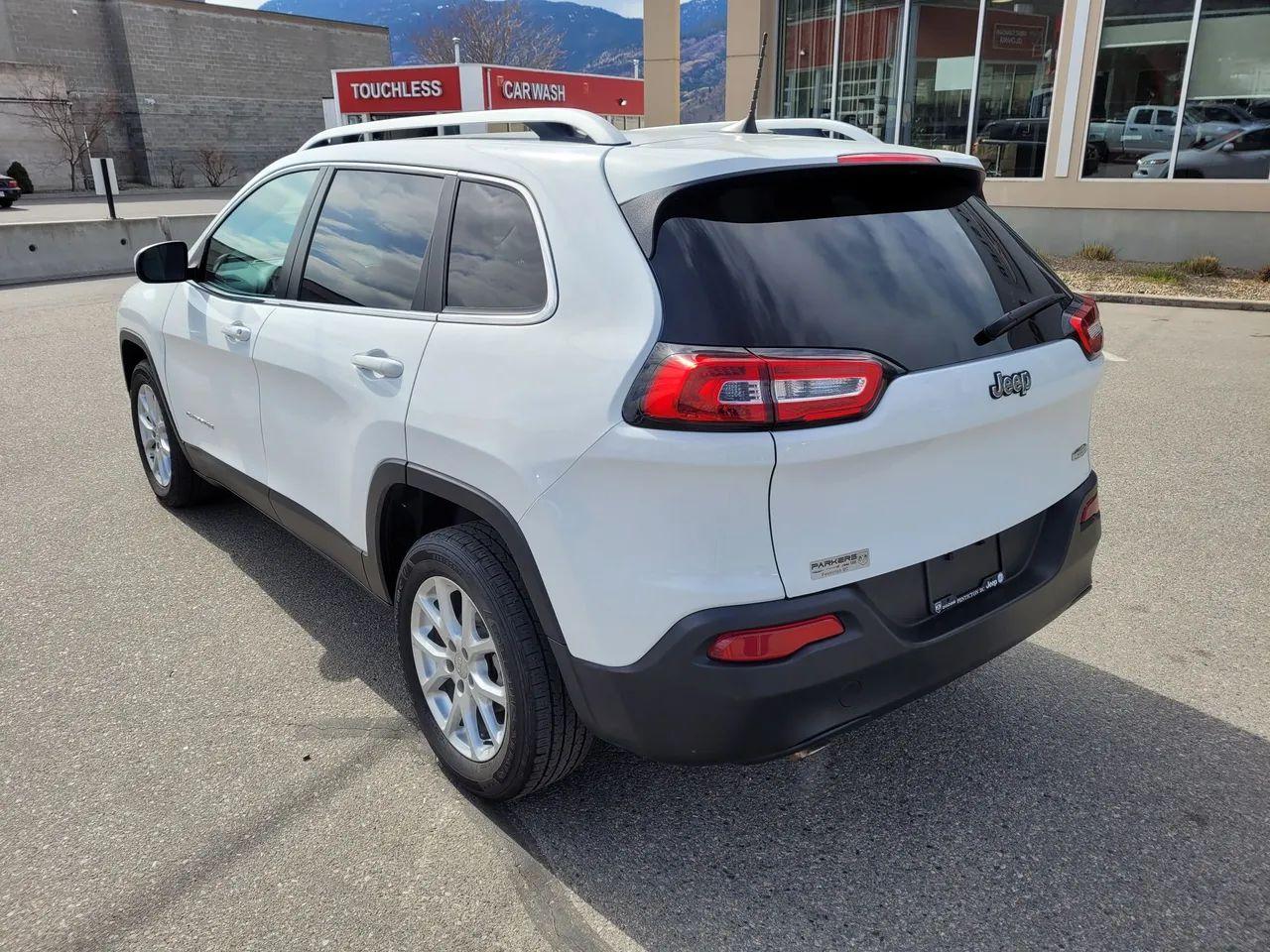 2018 Jeep Cherokee North-2