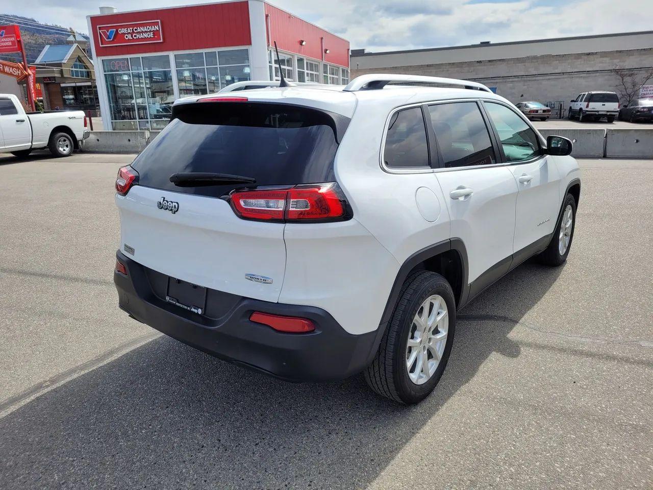 2018 Jeep Cherokee North-3