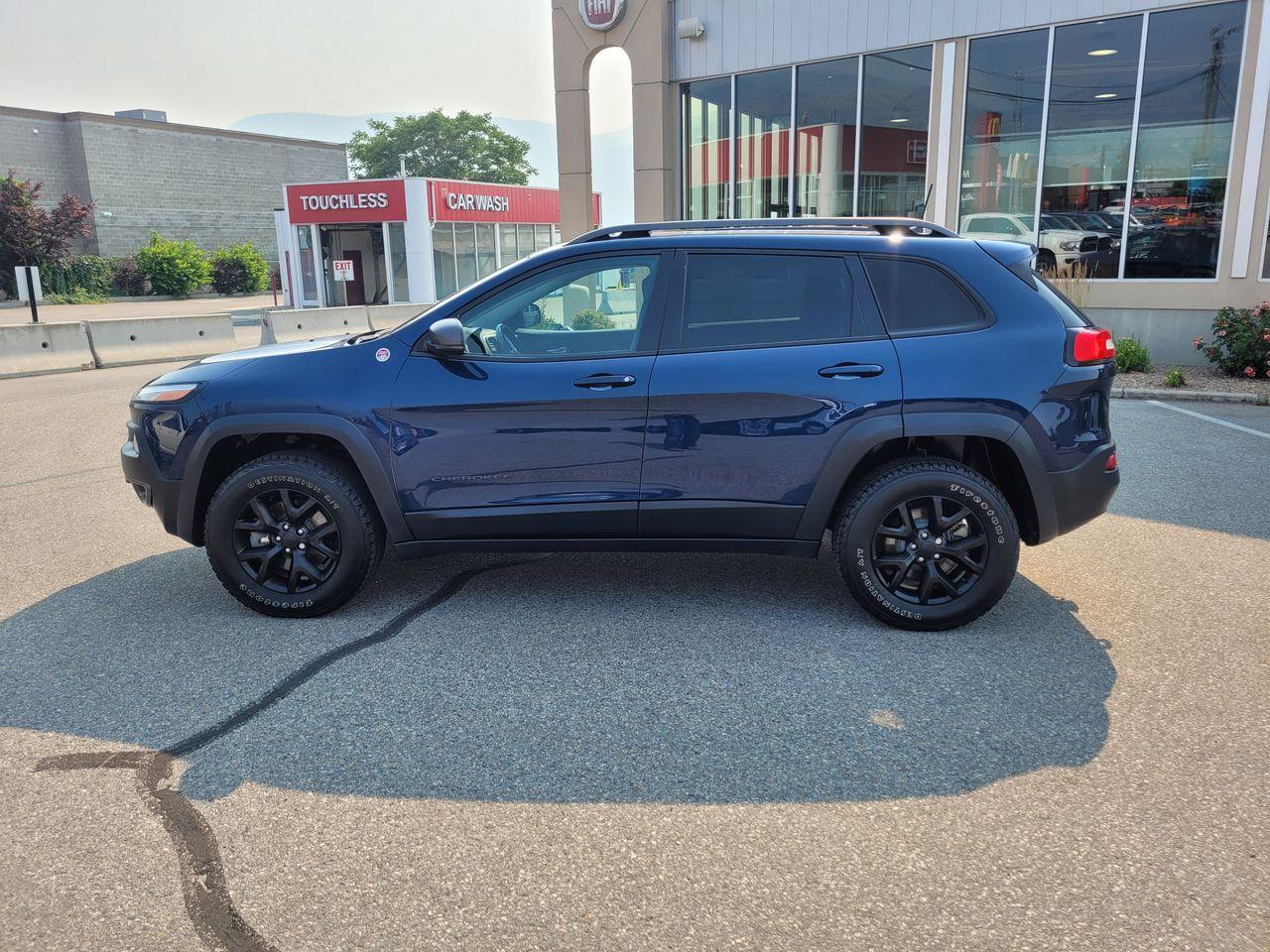 2018 Jeep Cherokee Trailhawk-2