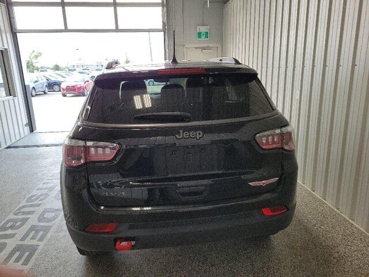 2018 Jeep Compass Trailhawk-3