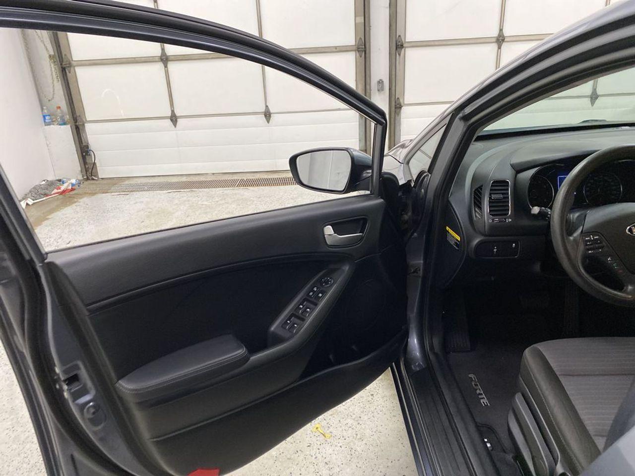 2018 Kia Forte LX-3
