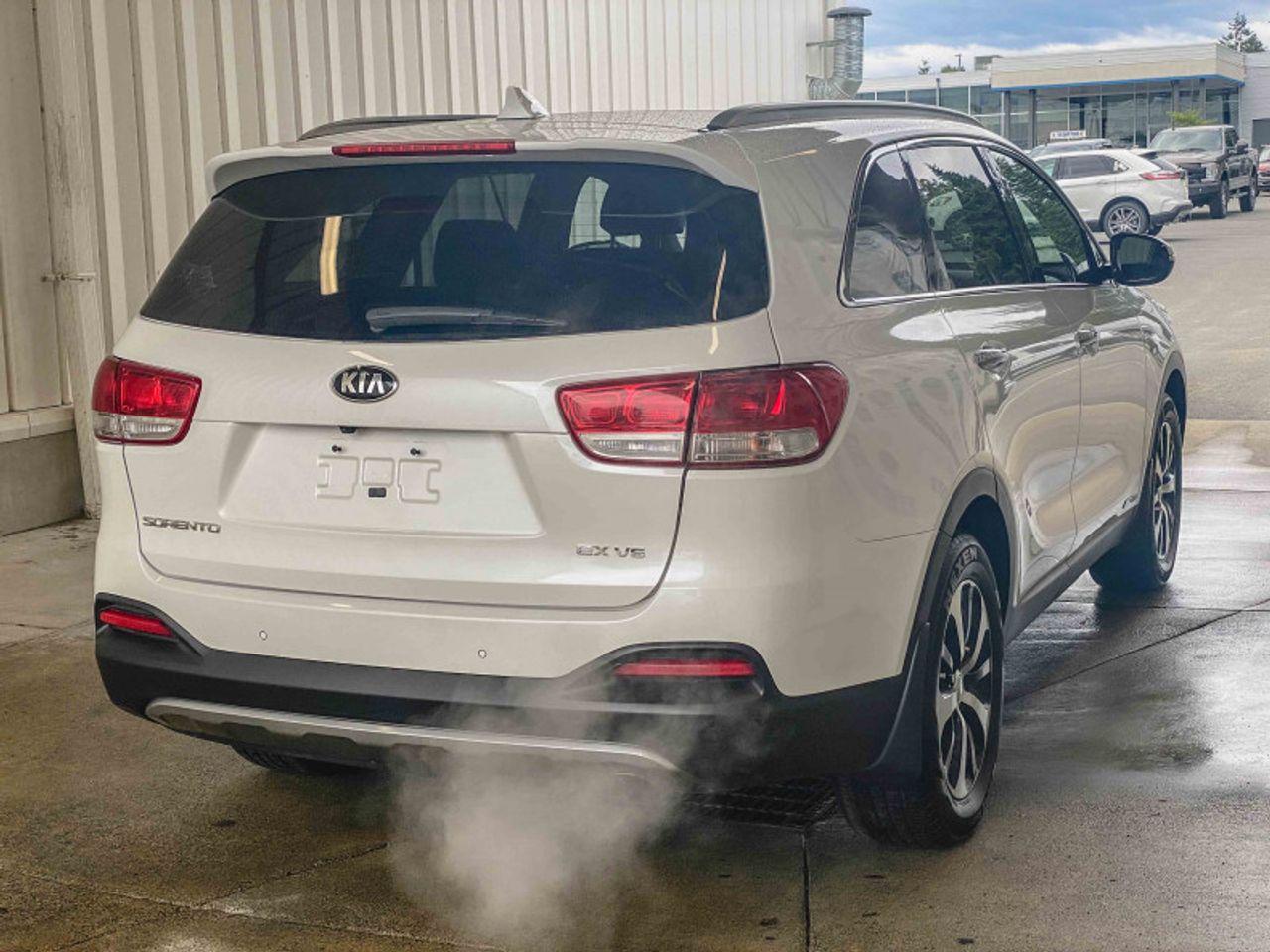 2018 Kia Sorento eX-3