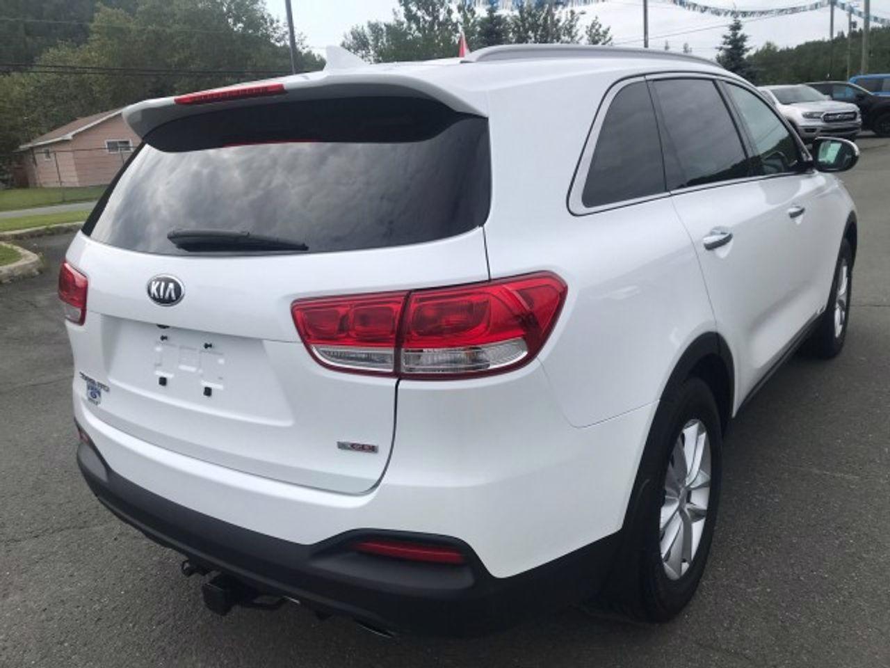 2018 Kia Sorento LX AWD-2
