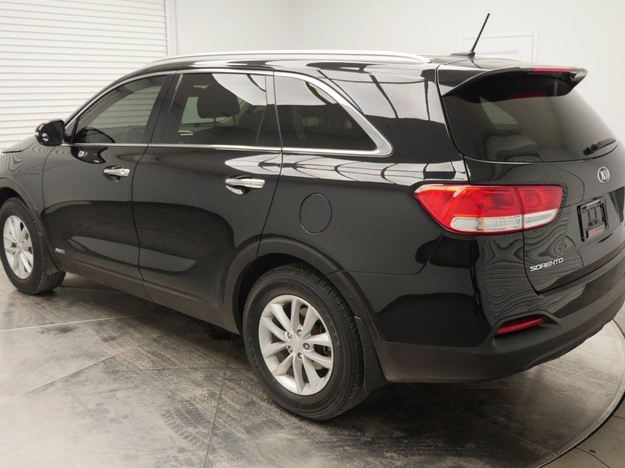 2018 Kia Sorento LX-4