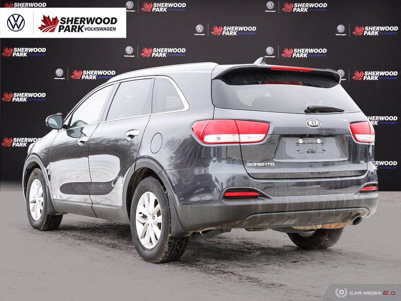 2018 Kia Sorento LX-2