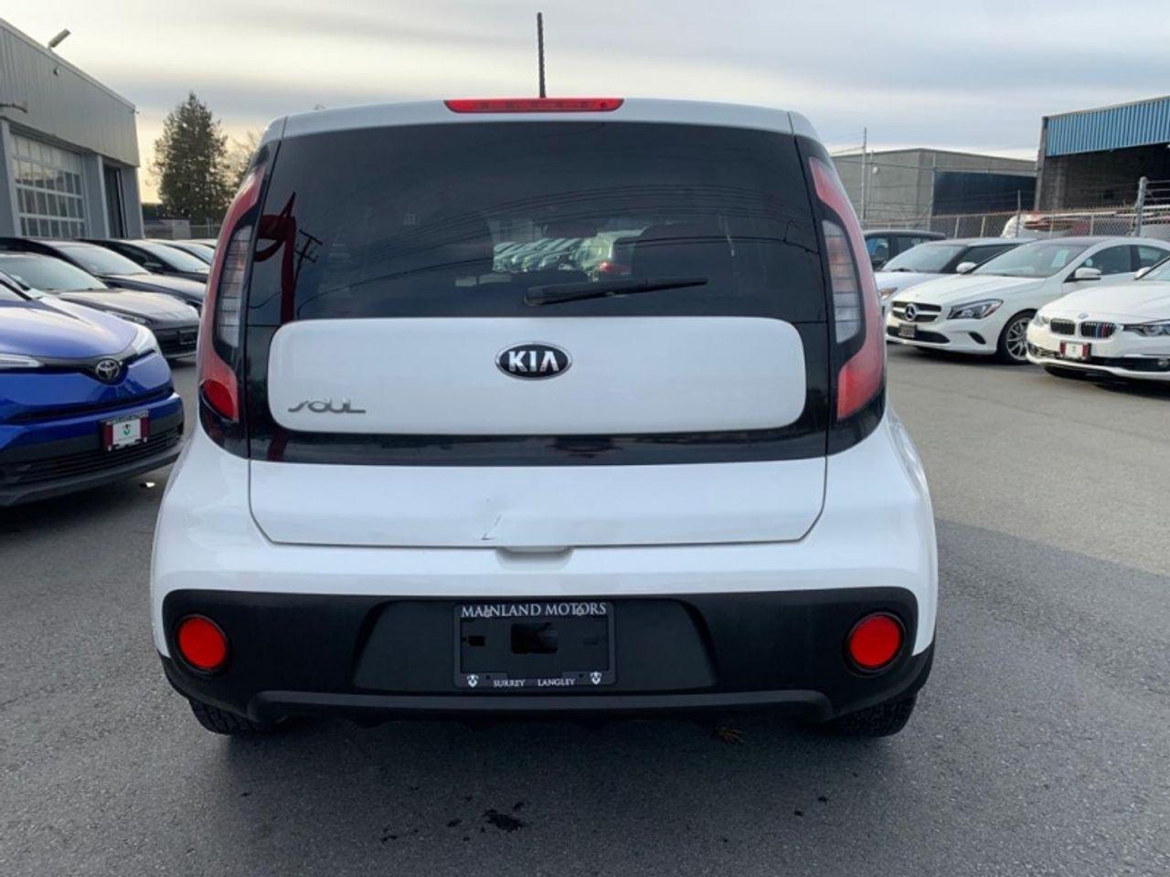 2018 Kia Soul BASE-4