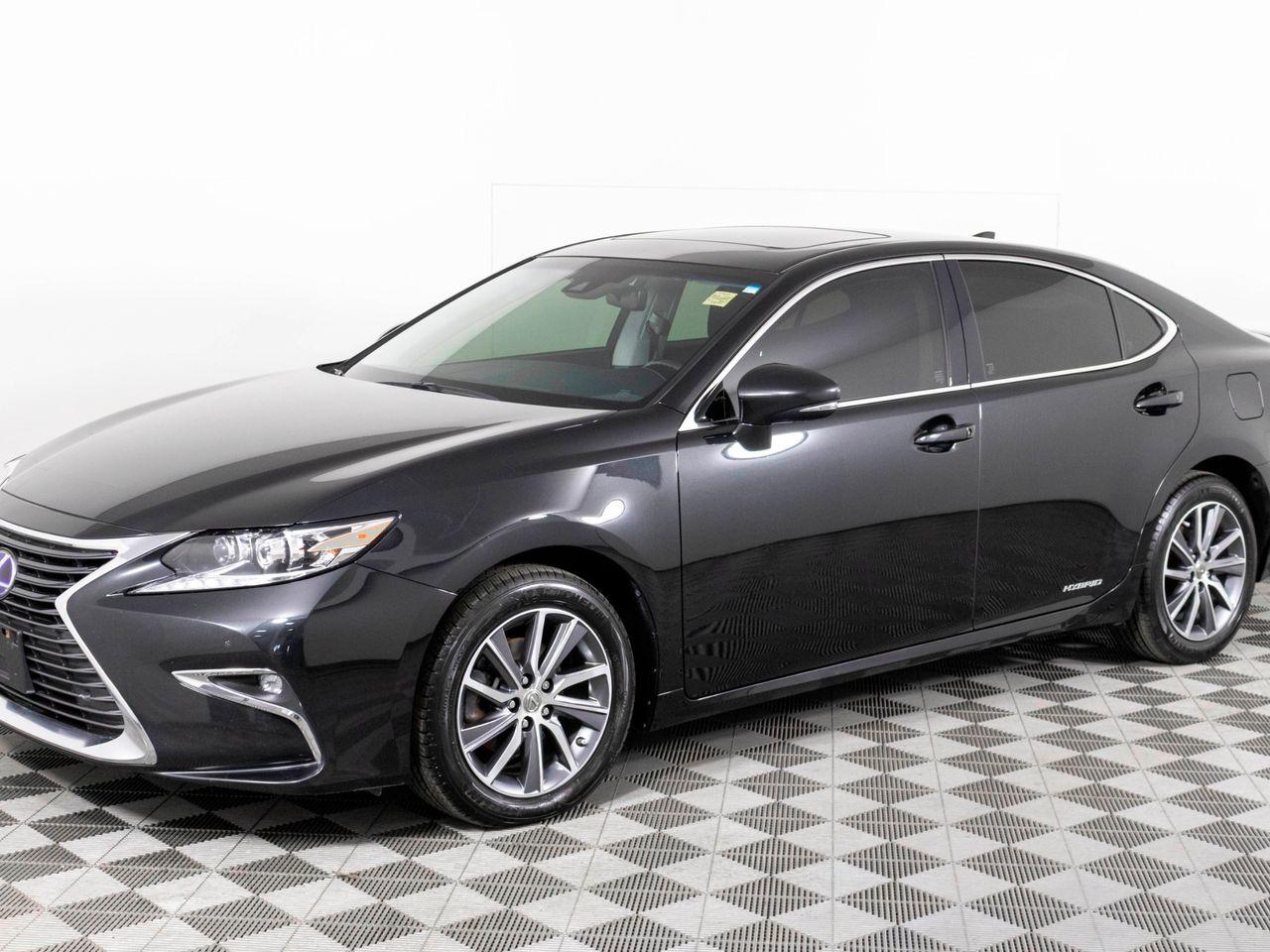 2018 Lexus ES 300h Base-2