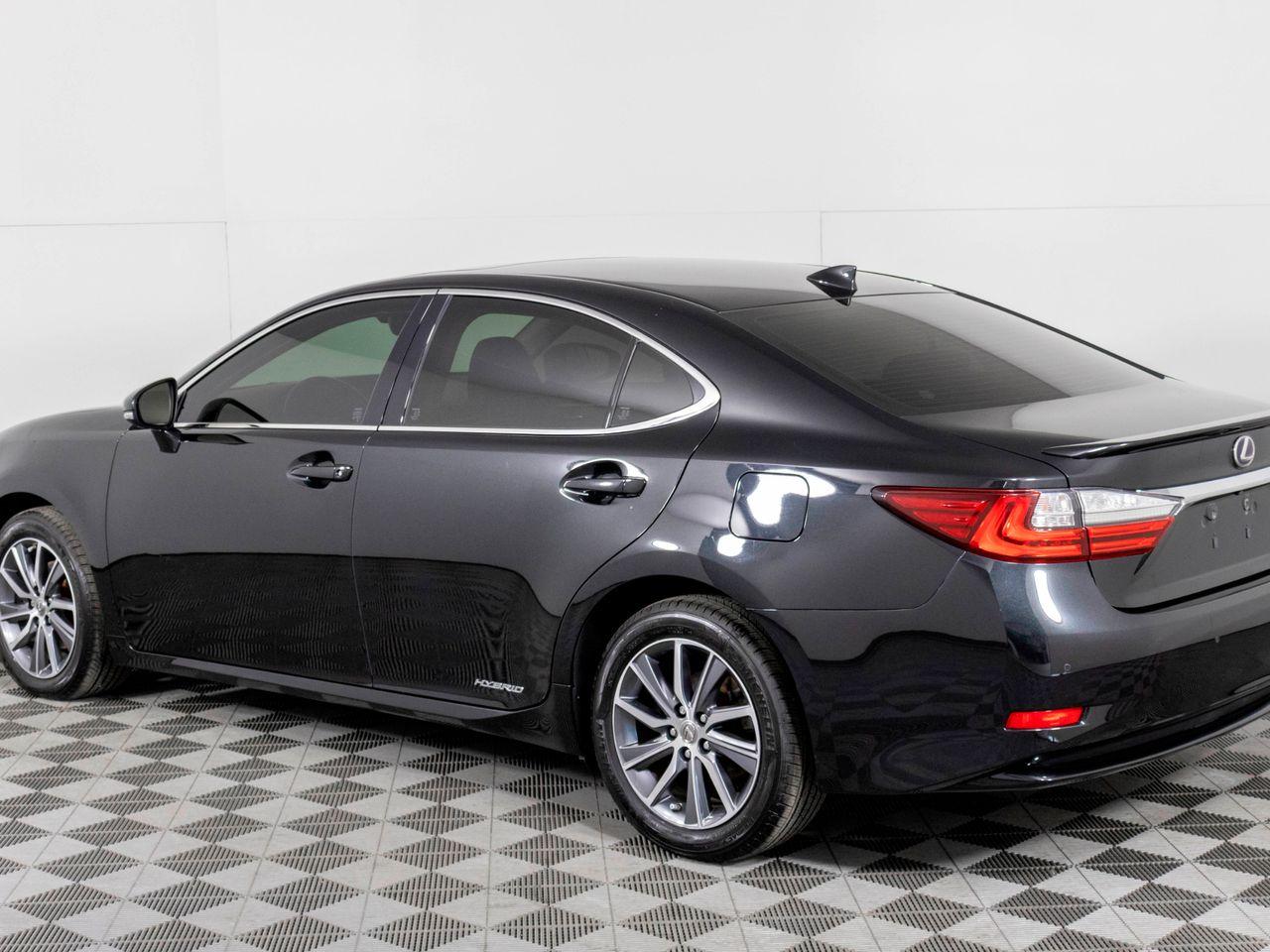 2018 Lexus ES 300h Base-4
