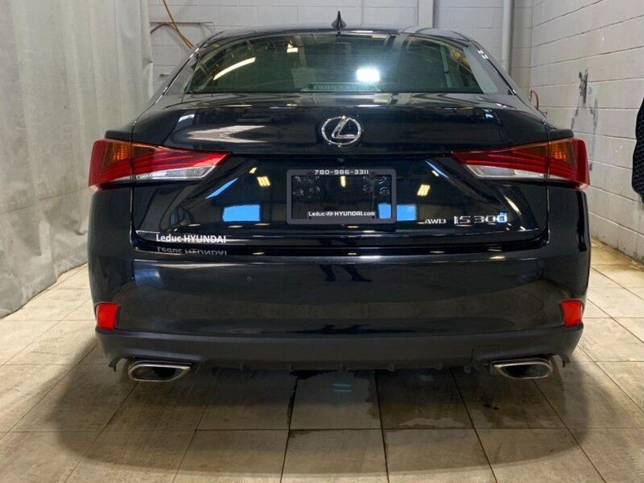 2018 Lexus IS -3
