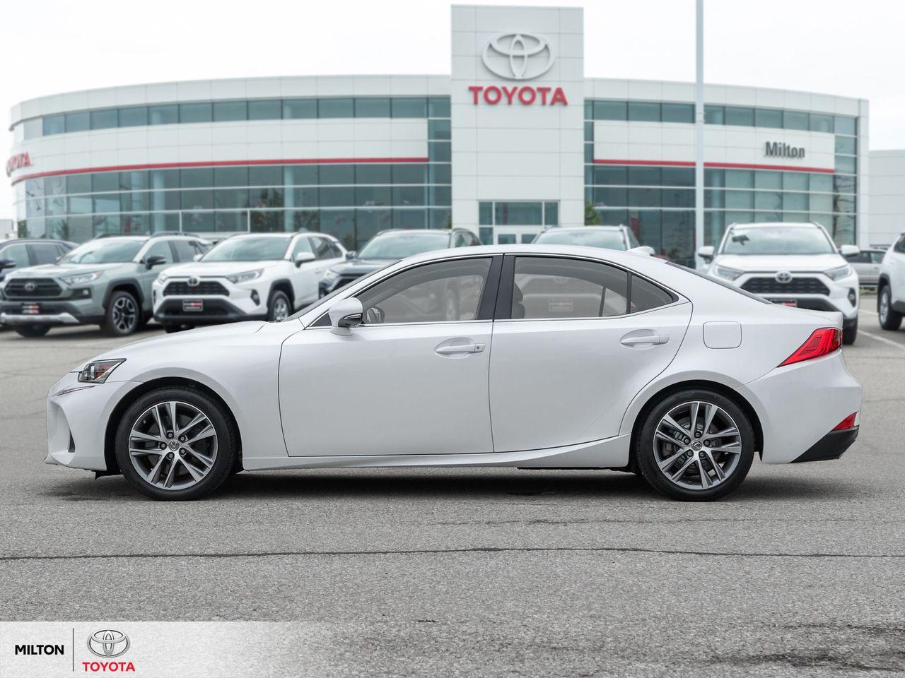 2018 Lexus IS Base-2