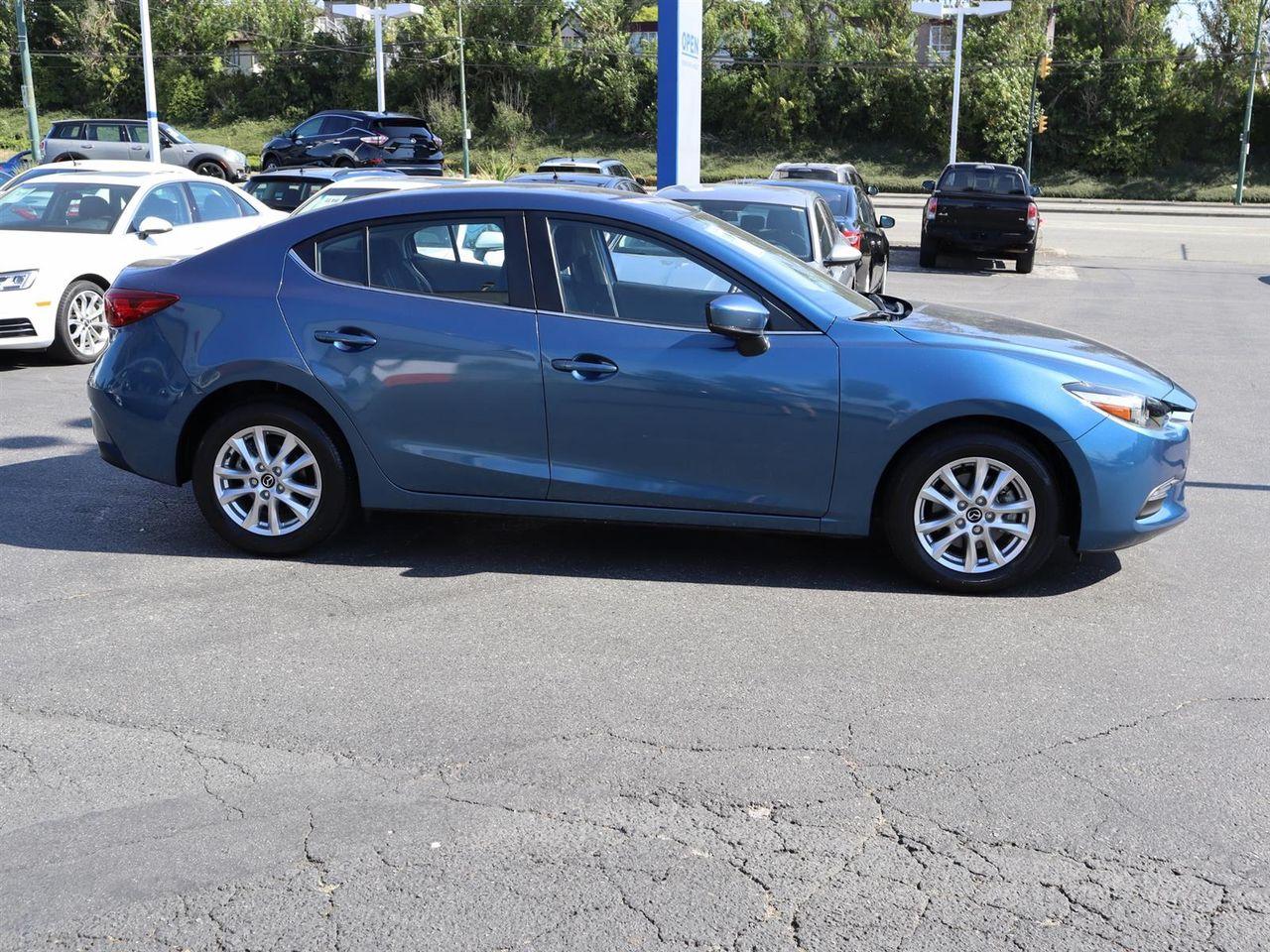 2018 Mazda Mazda3 -3