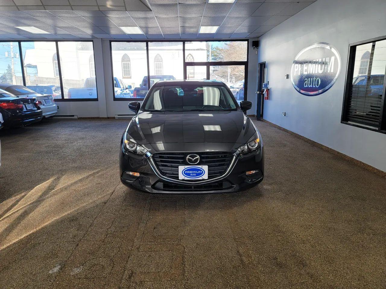 2018 Mazda Mazda3 GS-1