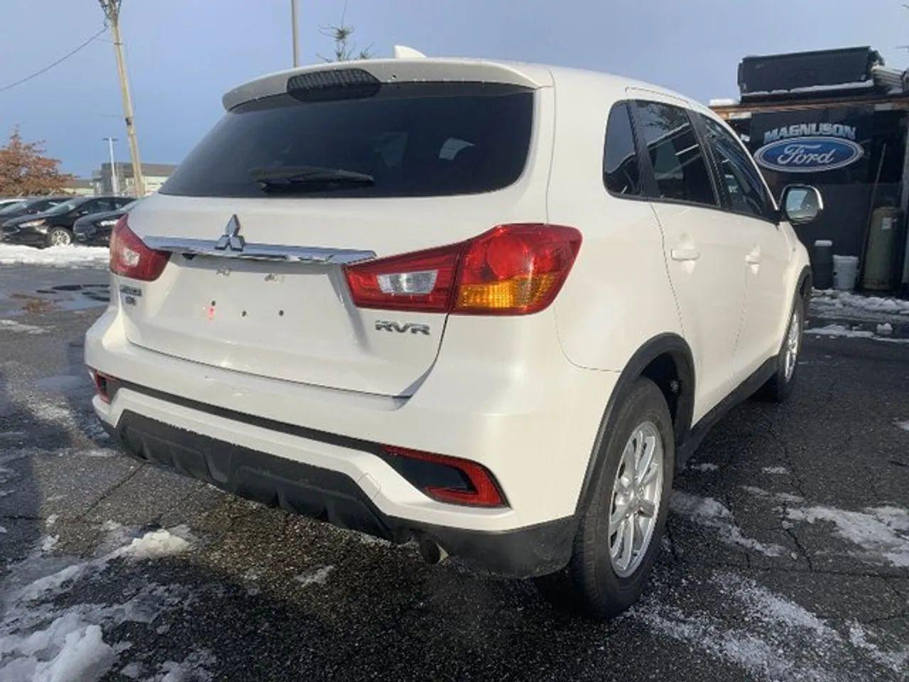 2018 Mitsubishi RVR SE-4